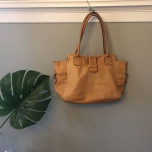 Perlina leather tote